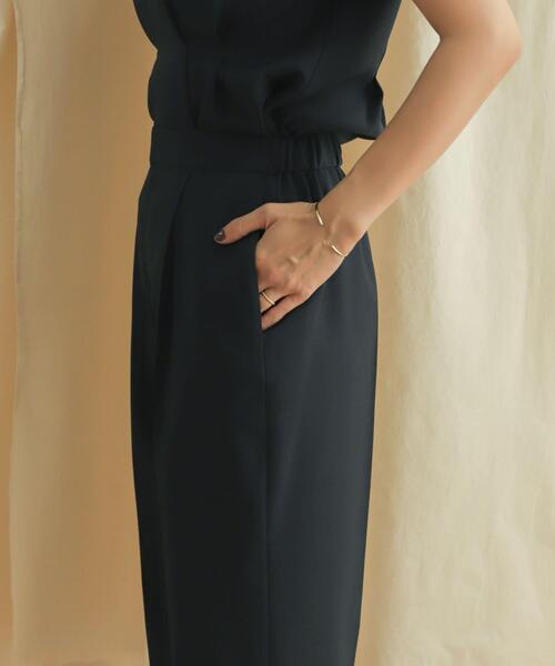 URBAN RESEARCH DOORS（アーバンリサーチドアーズ）の「『セットアップ対応』麻調合繊ストレートトラウザー（その他パンツ・レディース・イエロー系その他/ネイビー・MEDIUM/SMALL）」の5枚目の写真