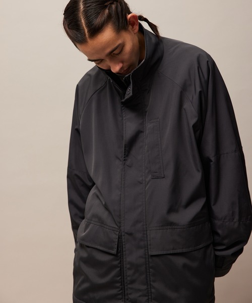 re_k by JUNRED（レクバイジュンレッド）の「re_k by JUNRED / スタンドカラーナイロンブルゾン（ナイロンジャケット・メンズ・チャコールグレー/ライトグレー・S/M/L）」の13枚目の写真