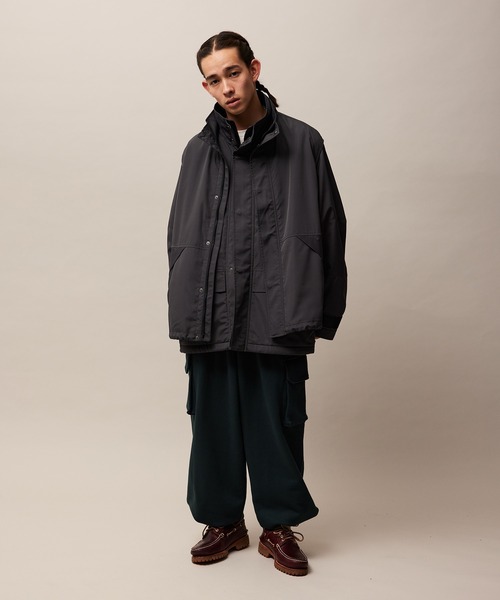 re_k by JUNRED（レクバイジュンレッド）の「re_k by JUNRED / スタンドカラーナイロンブルゾン（ナイロンジャケット・メンズ・チャコールグレー/ライトグレー・S/M/L）」の20枚目の写真