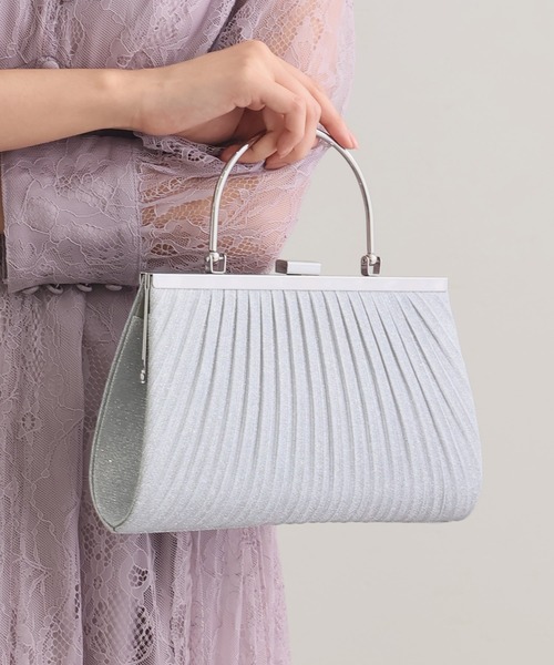 PourVous(プールヴー)の「ラメ プリーツ ハンドバッグ 結婚式 同窓会 オケージョン 二次会 お呼ばれ パーティーバッグ(ハンドバッグ・レディース・ベージュ/シルバー/ブラック・FREE)」の11枚目の写真