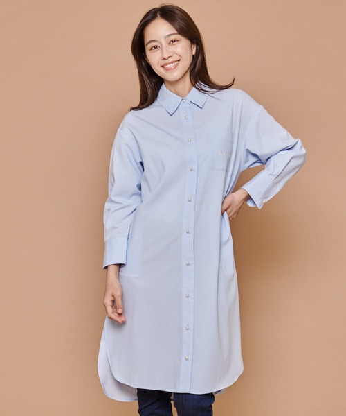 Arnold Palmer（アーノルドパーマー）の「パールボタン シャツ ワンピース（ワンピース・レディース・スカイブルー/ライトグレー/ホワイト・L/S/M）」の3枚目の写真