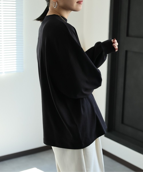 ap retro（アプレトロ）の「【USAコットン】モックネックロングスリーブTシャツ / ロンT / 長袖T（Tシャツ/カットソー・レディース・ブラック/チャコールグレー/オフホワイト/アイボリー/ネイビー/ブラウン/グレイッシュベージュ/杢グレー・FREE）」の16枚目の写真