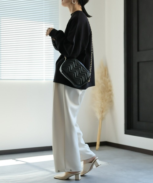 ap retro（アプレトロ）の「【USAコットン】モックネックロングスリーブTシャツ / ロンT / 長袖T（Tシャツ/カットソー・レディース・ブラック/チャコールグレー/オフホワイト/アイボリー/ネイビー/ブラウン/グレイッシュベージュ/杢グレー・FREE）」の20枚目の写真