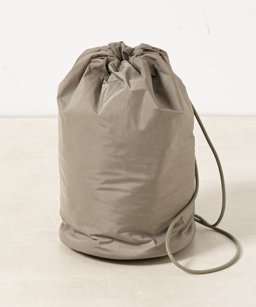 COLONY 2139（コロニートゥーワンスリーナイン）の「中綿ナップサック（バックパック/リュック・レディース・ベージュ/ブラック・FREE）」の11枚目の写真
