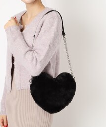 Ober Tashe（オーバータッシェ）の「フェイクファーハートショルダー（ショルダーバッグ）」