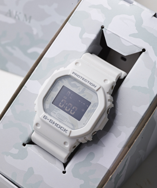 G-SHOCK（ジーショック）の「AKM x G-SHOCK DW-5600 LIMITED