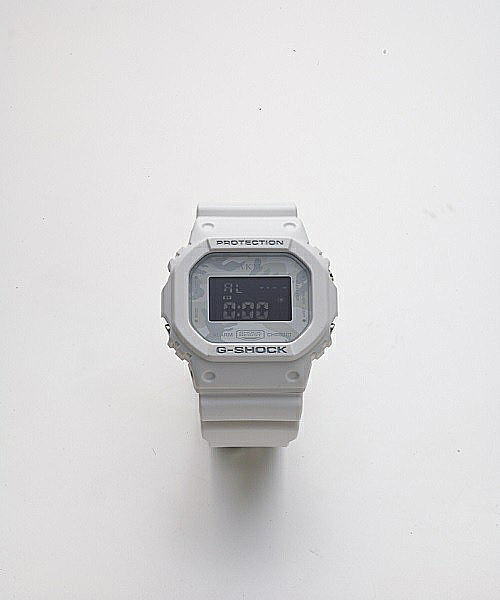 G-SHOCK（ジーショック）の「AKM x G-SHOCK DW-5600 LIMITED EDITION