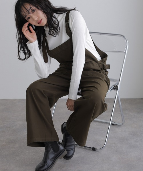 ElegChic(エレグシック)の「ベイカーワイドサロペットパンツ(サロペット/オーバーオール・レディース・カーキ/ブラック/ベージュ・XL/3L/4L/L/M)」の15枚目の写真
