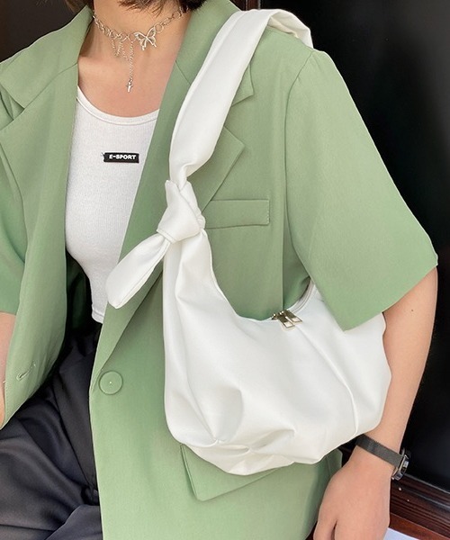 ad thie（アドティエ）の「ノットデザイン ワンハンドルショルダーバッグ（ハンドバッグ・レディース・ブルー/ブラック/グリーン/オフホワイト/ピンク・FREE）」の10枚目の写真