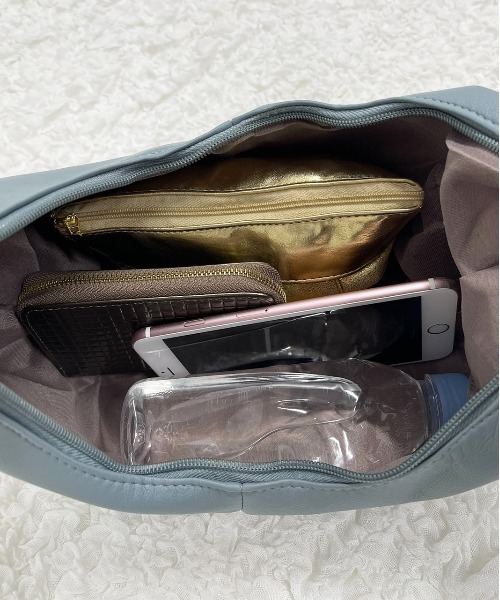 ad thie（アドティエ）の「ノットデザイン ワンハンドルショルダーバッグ（ハンドバッグ・レディース・ブルー/ブラック/グリーン/オフホワイト/ピンク・FREE）」の8枚目の写真
