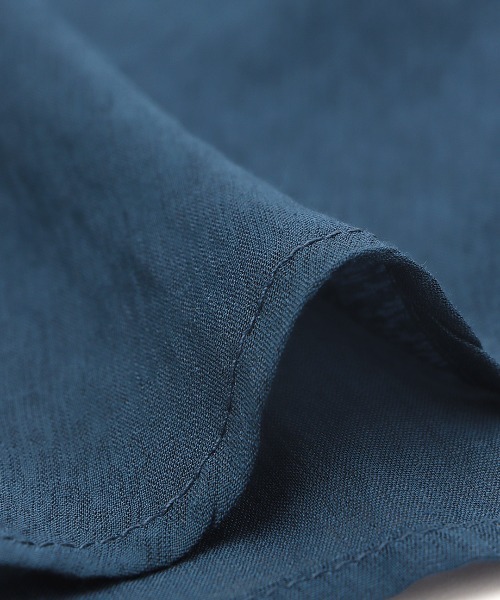 チチカカ(チチカカ)の「タックチュニックブラウス【大きいサイズ】(シャツ/ブラウス・レディース・ブルー/ネイビー/ベージュ・3L)」の7枚目の写真