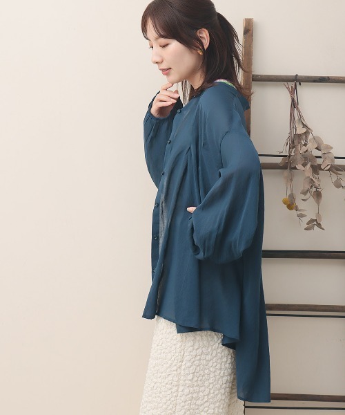 チチカカ(チチカカ)の「タックチュニックブラウス【大きいサイズ】(シャツ/ブラウス・レディース・ブルー/ネイビー/ベージュ・3L)」の17枚目の写真