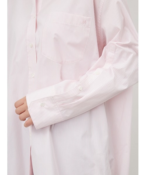 Mila Owen（ミラオーウェン）の「2サイズ袖スリット釦ダウンシャツ【手洗い可能】（シャツ/ブラウス・レディース・ライトブルー/ピンク/ホワイト/チャコールグレー・1/0）」の12枚目の写真