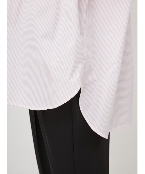 Mila Owen（ミラオーウェン）の「2サイズ袖スリット釦ダウンシャツ【手洗い可能】（シャツ/ブラウス・レディース・ライトブルー/ピンク/ホワイト/チャコールグレー・1/0）」の13枚目の写真