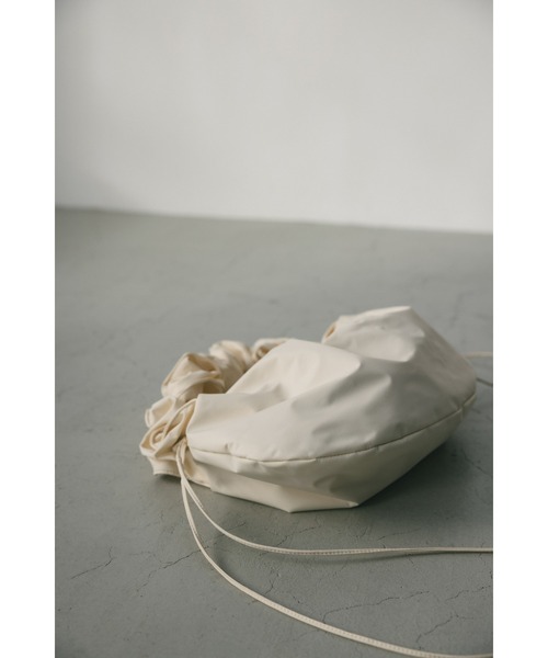 STYLEMIXER（スタイルミキサー）の「ナイロンギャザーバッグ（ショルダーバッグ・レディース・ホワイト/ブラック・FREE）」の8枚目の写真