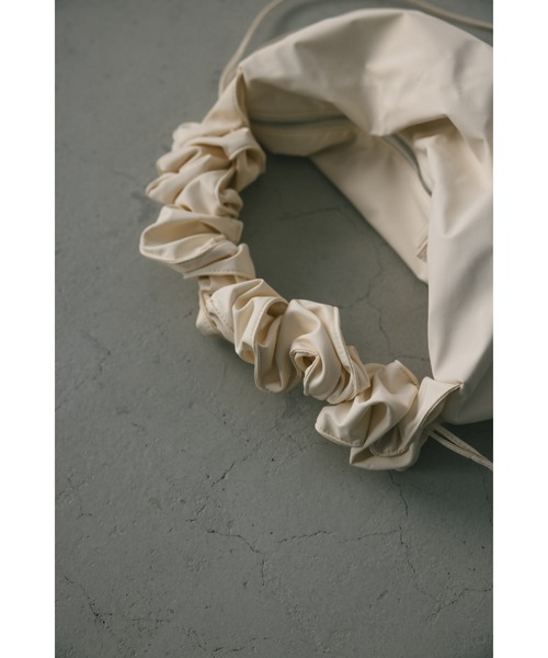 STYLEMIXER（スタイルミキサー）の「ナイロンギャザーバッグ（ショルダーバッグ・レディース・ホワイト/ブラック・FREE）」の10枚目の写真