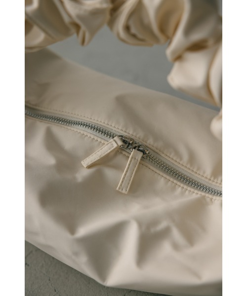 STYLEMIXER（スタイルミキサー）の「ナイロンギャザーバッグ（ショルダーバッグ・レディース・ホワイト/ブラック・FREE）」の11枚目の写真