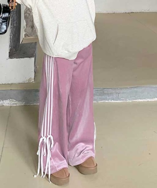 Vipoa（ヴィポア）の「ベロアサイドリボントラックパンツ（その他パンツ・レディース・チャコールグレー/ピンク/ブルー/ブラック・FREE）」の16枚目の写真
