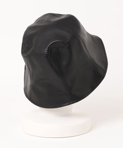 FOREVER 21（フォーエバー トゥエンティーワン）の「【2024SS】フェイクレザーバケットハット（ハット・レディース・ライトグレー/ブラック・FREE）」の9枚目の写真