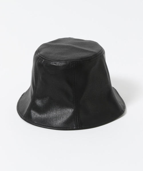 FOREVER 21（フォーエバー トゥエンティーワン）の「【2024SS】フェイクレザーバケットハット（ハット・レディース・ライトグレー/ブラック・FREE）」の3枚目の写真