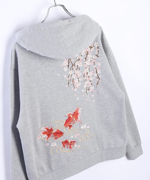 WESTSEA（ウエストシー）の「和柄ジップパーカー(富士×舞妓・龍虎・白熊×稲妻・桜×金魚・鯉)（パーカー・メンズ・ブラック系その他/グレー系その他/ブラック系その他2/ブラック系その他3/グレー系その他2/グレー系その他3/グレー系その他4/グレー系その他5/ブラック系その他4/ブラック系その他5・M/L/XL）」の9枚目の写真