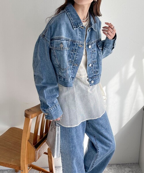 fredy emue(フレディエミュ)の「クロップド丈デニムジャケット(デニムジャケット・レディース・ネイビー/サックスブルー・38)」の2枚目の写真