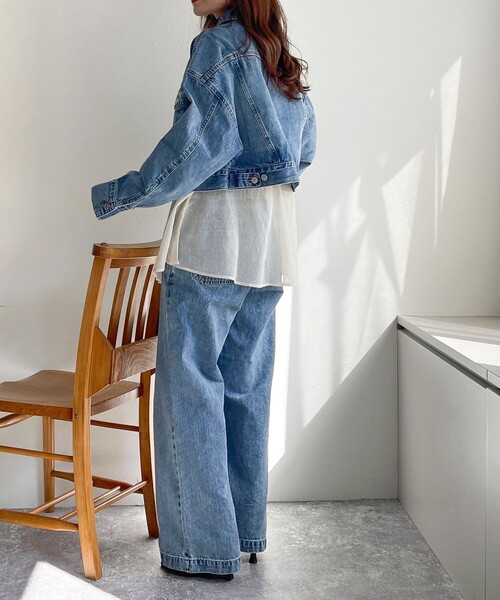 fredy emue(フレディエミュ)の「クロップド丈デニムジャケット(デニムジャケット・レディース・ネイビー/サックスブルー・38)」の5枚目の写真