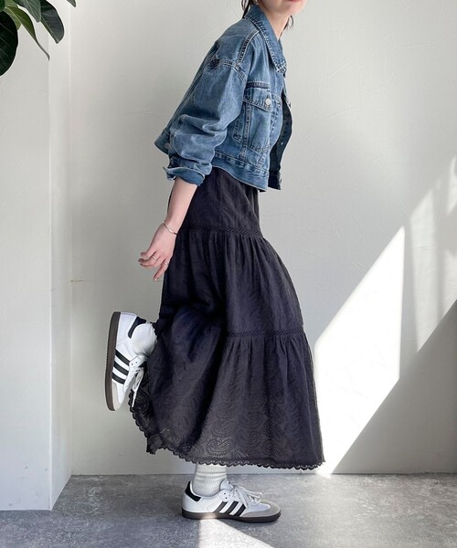 fredy emue(フレディエミュ)の「クロップド丈デニムジャケット(デニムジャケット・レディース・ネイビー/サックスブルー・38)」の16枚目の写真