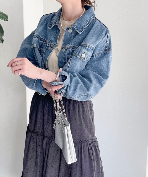 fredy emue(フレディエミュ)の「クロップド丈デニムジャケット(デニムジャケット・レディース・ネイビー/サックスブルー・38)」の17枚目の写真