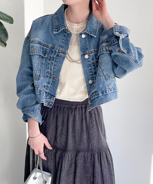 fredy emue(フレディエミュ)の「クロップド丈デニムジャケット(デニムジャケット・レディース・ネイビー/サックスブルー・38)」の18枚目の写真