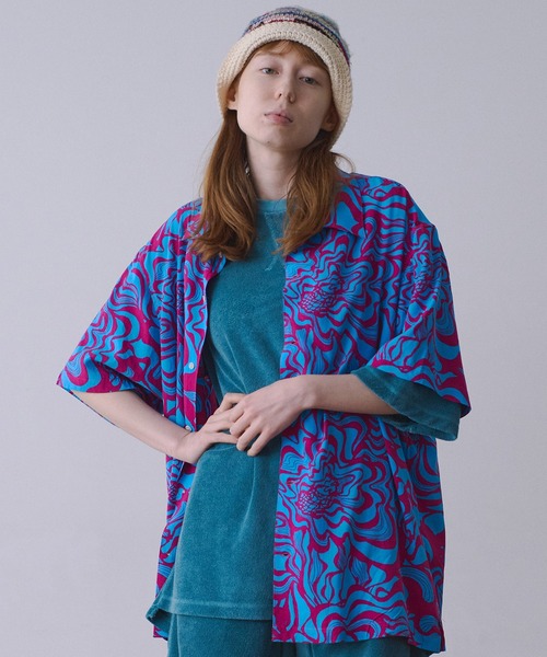 Universal Style Wear(ユニバーサルスタイルウェア)の「Universal Style Wear サイケ シャツ(シャツ/ブラウス・メンズ・ピンク系その他/パープル系その他/ブラック×ホワイト/グリーン系その他・X-LARGE/LARGE/MEDIUM)」の3枚目の写真