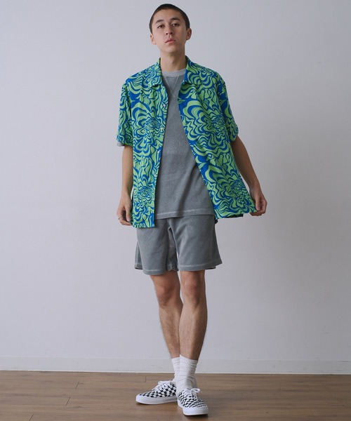 Universal Style Wear(ユニバーサルスタイルウェア)の「Universal Style Wear サイケ シャツ(シャツ/ブラウス・メンズ・ピンク系その他/パープル系その他/ブラック×ホワイト/グリーン系その他・X-LARGE/LARGE/MEDIUM)」の16枚目の写真