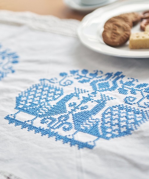 欧州航路(オウシュウコウロ)の「【欧州航路】サムシングブルーテーブルランナー(ランチョンマット/テーブルウェア・レディース・その他2/その他1・FREE)」の4枚目の写真