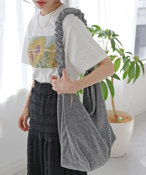 Crisp（クリスプ）の「【ZOZO限定】グリッターギャザーショルダーバッグ（ショルダーバッグ・レディース・ブラック/シルバー・FREE）」の9枚目の写真