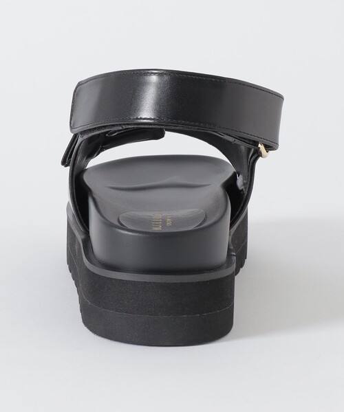 BLUE LABEL CRESTBRIDGE（ブルーレーベルクレストブリッジ）の「ベルトサンダル（サンダル・レディース・オフホワイト/ブラック・M/S）」の6枚目の写真
