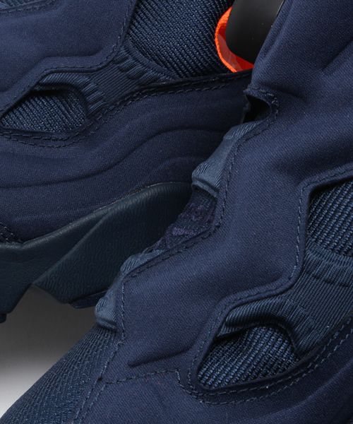 Reebok(リーボック)の「ユニセックス リーボック インスタポンプ Reebok INSTAPUMP FURY TECH V63499 NAVY(スニーカー・レディース・ネイビー・27.5cm/24.5cm/23cm/28cm/24cm/27cm/26.5cm/23.5cm/28.5cm)」の2枚目の写真