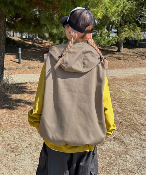 sedacle(セダクル)の「ダックフーディーベスト(ベスト・メンズ・ブラック/ネイビー/ベージュ・MEDIUM/SMALL/LARGE)」の16枚目の写真