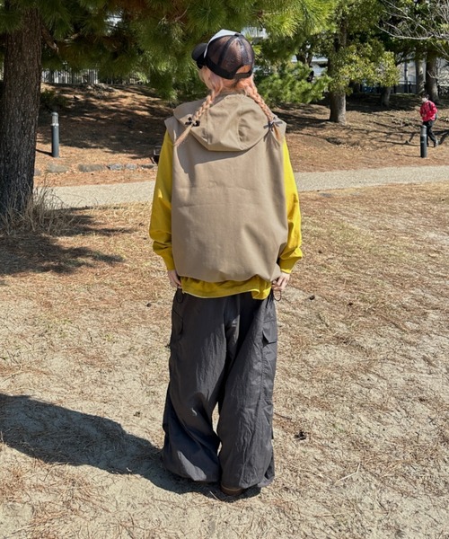 sedacle(セダクル)の「ダックフーディーベスト(ベスト・メンズ・ブラック/ネイビー/ベージュ・MEDIUM/SMALL/LARGE)」の12枚目の写真