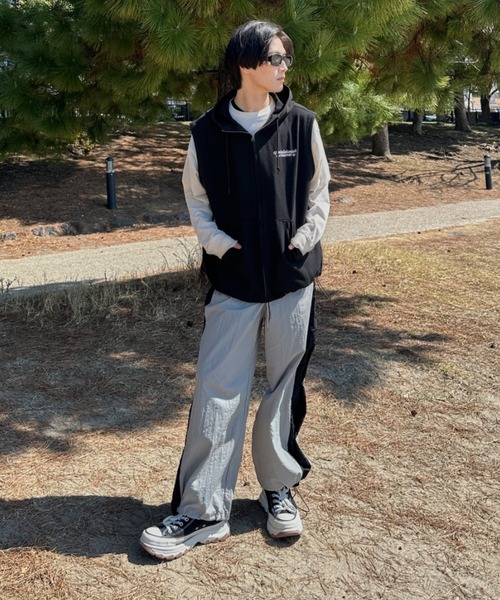 sedacle(セダクル)の「ダックフーディーベスト(ベスト・メンズ・ブラック/ネイビー/ベージュ・MEDIUM/SMALL/LARGE)」の19枚目の写真