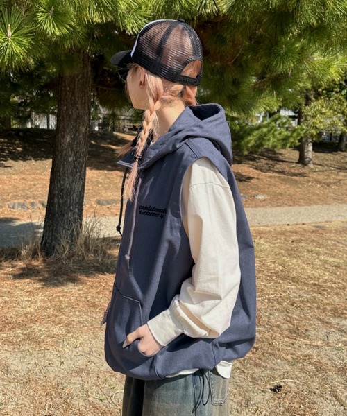 sedacle(セダクル)の「ダックフーディーベスト(ベスト・メンズ・ブラック/ネイビー/ベージュ・MEDIUM/SMALL/LARGE)」の9枚目の写真