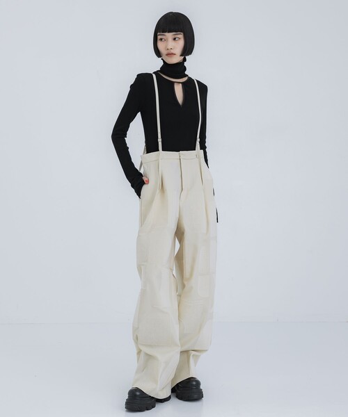 IHNN(イン)の「【IHNN/イン】BONDING SUSPENDER PANTS(その他パンツ・レディース・ベージュ/ブラック・36/38)」の1枚目の写真