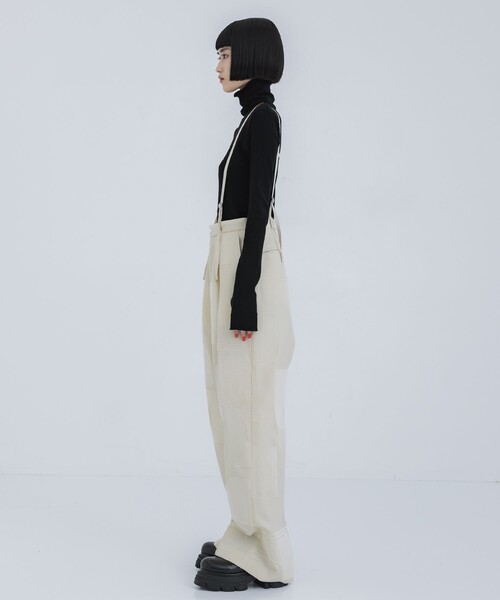 IHNN(イン)の「【IHNN/イン】BONDING SUSPENDER PANTS(その他パンツ・レディース・ベージュ/ブラック・36/38)」の6枚目の写真