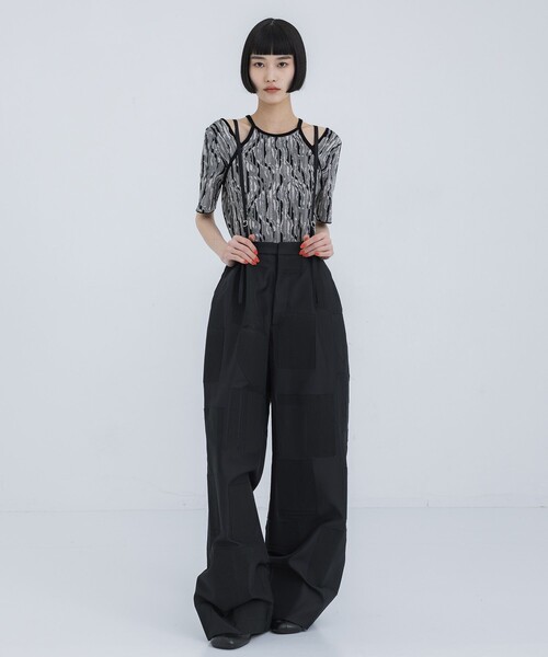 IHNN(イン)の「【IHNN/イン】BONDING SUSPENDER PANTS(その他パンツ・レディース・ベージュ/ブラック・36/38)」の13枚目の写真