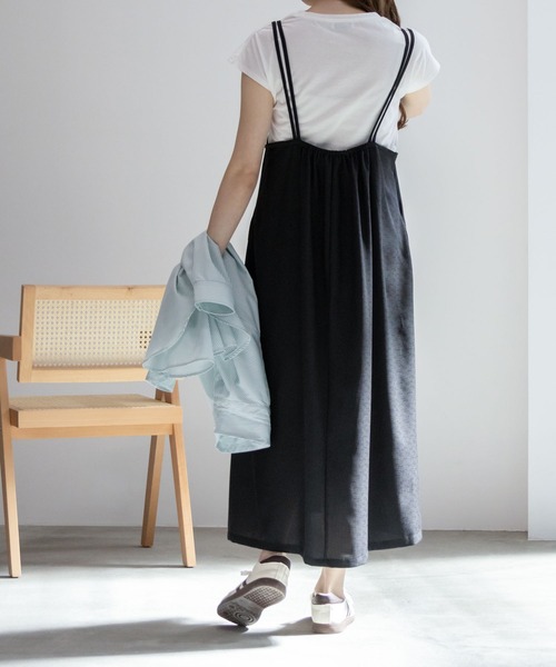 NAVY(ネイビー)の「NAVY 麻ライクキャミソールワンピース+Tシャツセット アンサブル(ワンピース・レディース・ベージュ/ブラック/カーキ・M/L/XL/S)」の11枚目の写真