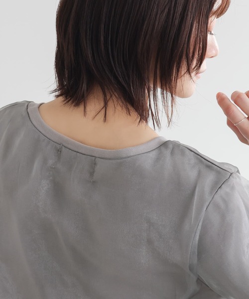 n'OrLABEL(ノアールレーベル)の「オーガンジーレイヤードトップス(Tシャツ/カットソー・レディース・グレー/オフホワイト・2/1)」の13枚目の写真