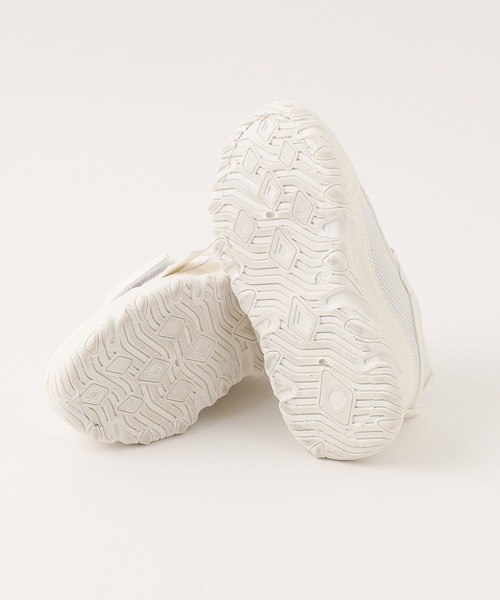 URBAN CHERRY（アーバンチェリー）の「サイドロゴタグデザインボリュームソールスニーカー（スニーカー・キッズ・ホワイト/パープル・18.5cm/18.0cm/17.5cm/17.0cm/21.0cm/20.5cm/20.0cm/19.5cm/19.0cm）」の12枚目の写真