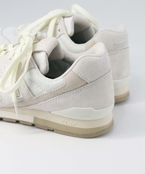NEW BALANCE(ニューバランス)の「ニューバランスCM996(スニーカー・レディース・オフホワイト・23/24/23.5/24.5)」の2枚目の写真