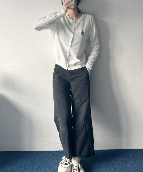 VIVID LADY(ビビッドレディー)の「くまちゃんロゴ 刺繍 ニットカーディガン レディース(カーディガン/ボレロ・レディース・ブラック/グレー/クリーム/ベージュ/ネイビー/アイボリー・FREE)」の17枚目の写真