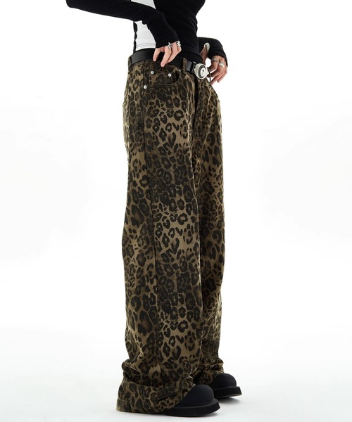 Vipoa(ヴィポア)の「Leopard vintage wide denim(デニムパンツ・レディース・ブラウン・MEDIUM/LARGE)」の2枚目の写真