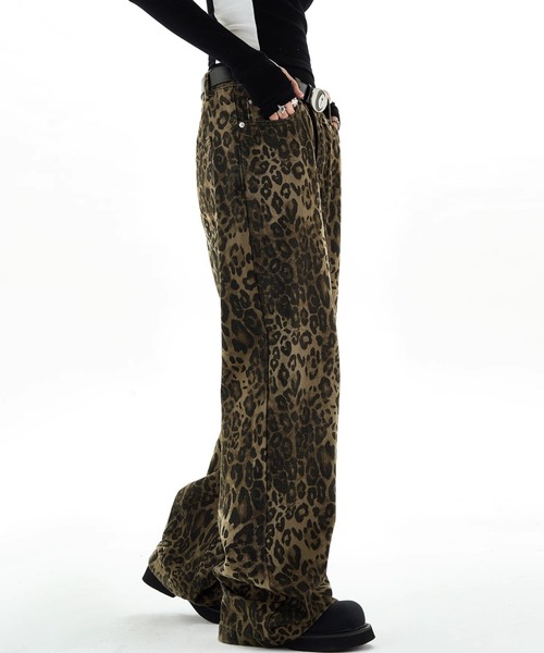 Vipoa(ヴィポア)の「Leopard vintage wide denim(デニムパンツ・レディース・ブラウン・MEDIUM/LARGE)」の3枚目の写真